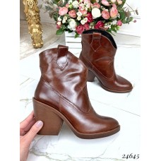 Ботинки казаки кожаные