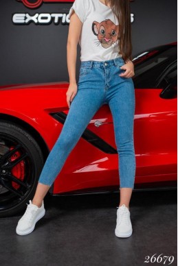 Женские джинсы облегающие