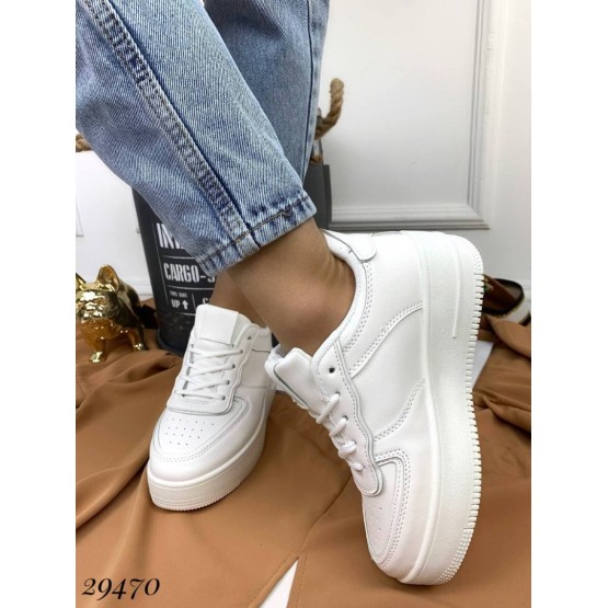 Кроссовки Air белые