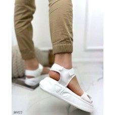 Спортивные босоножки на липучках