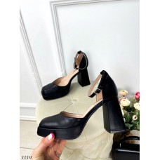 Туфли на широком каблуке