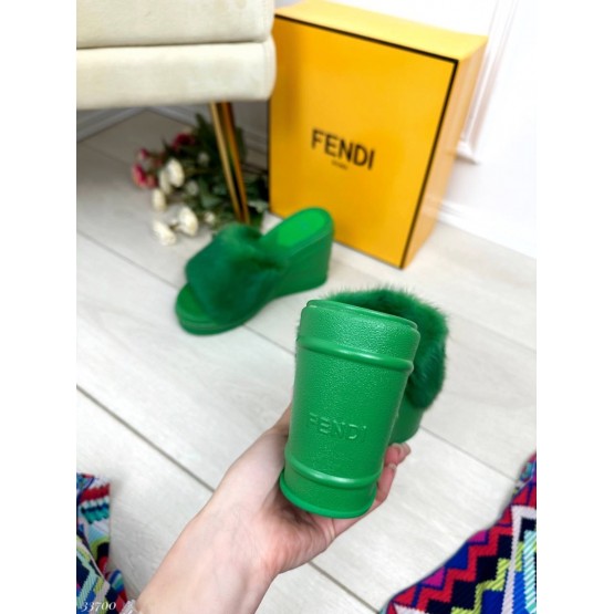 Шлепанцы Fen*i