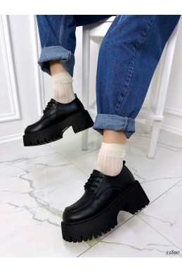 Туфли на шнурках