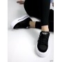 Кроссовки на высокой платформе.