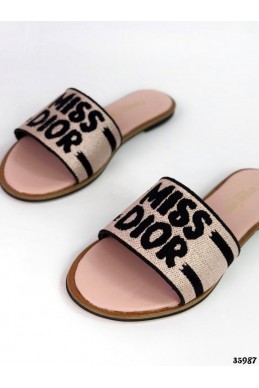 Шлепанцы в стиле Miss D**r