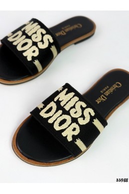 Шлепанцы в стиле Miss D**r