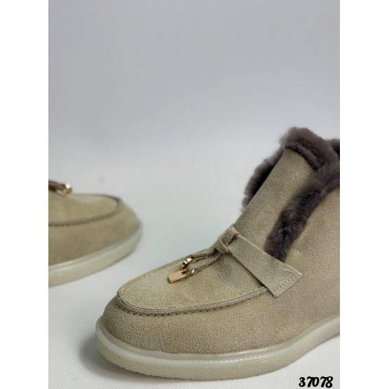 Натуральные лоферы