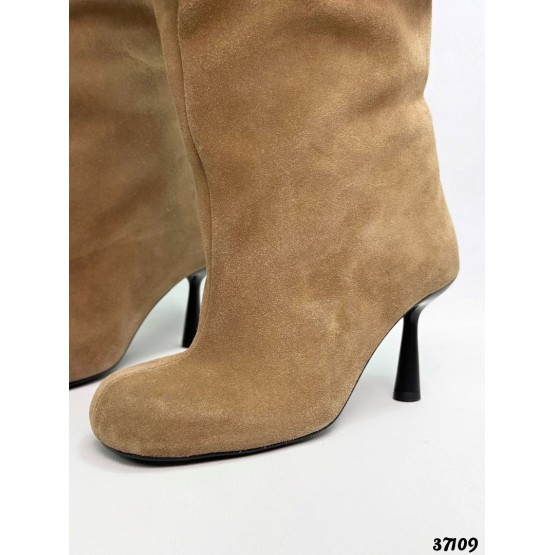 Трендовые сапоги