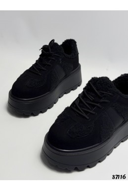 Кроссовки Кроссовки