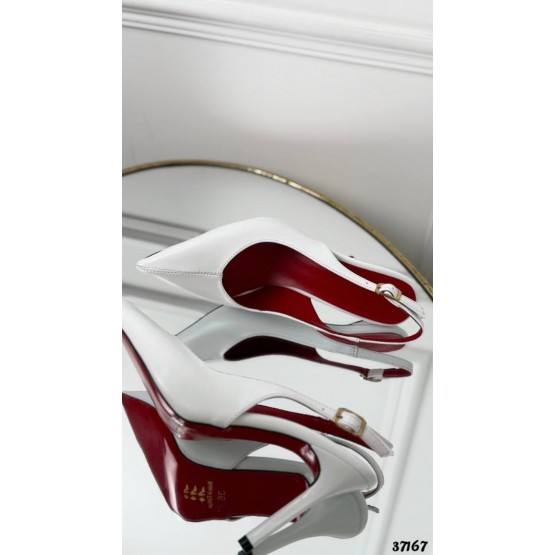 Туфли-слингбэки