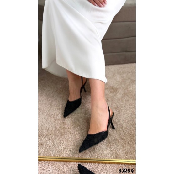 Туфли-слингбэки