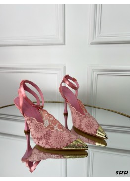 Кружевные туфли