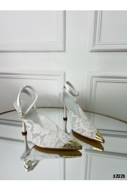 Кружевные туфли