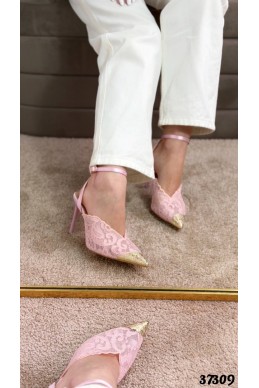 Кружевные туфли