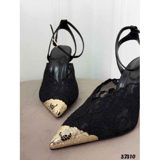 Кружевные туфли