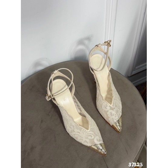 Кружевные туфли