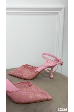 Кружевные туфли